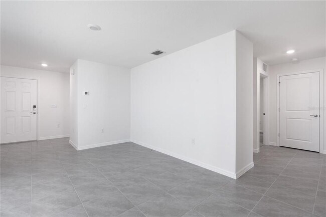 Building Photo - 8666 SW 44th Terrace