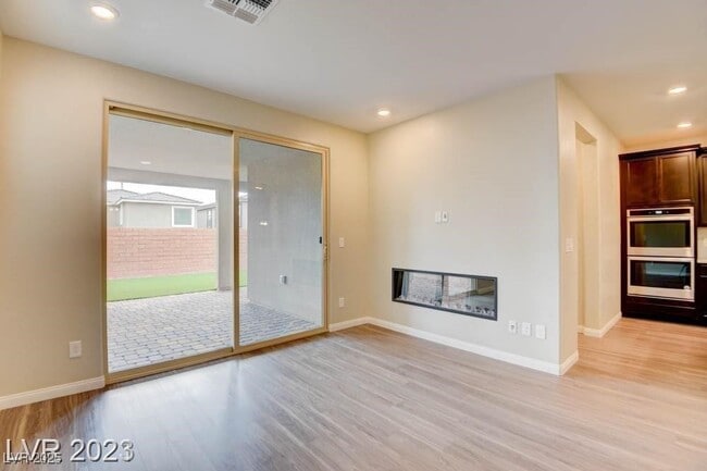 Building Photo - 4148 Elegant Chateau St