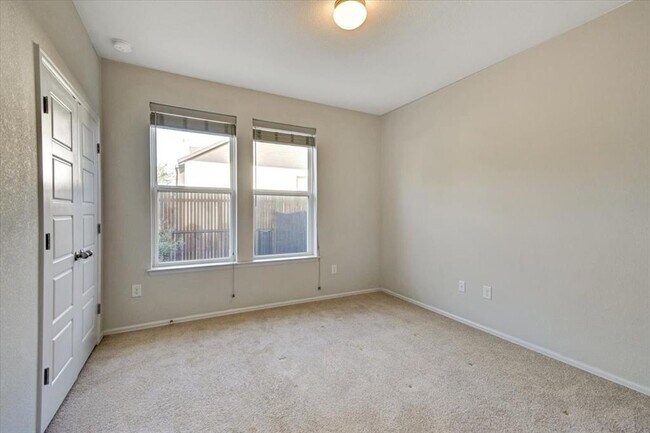 Building Photo - 13700 Cibolo Trace