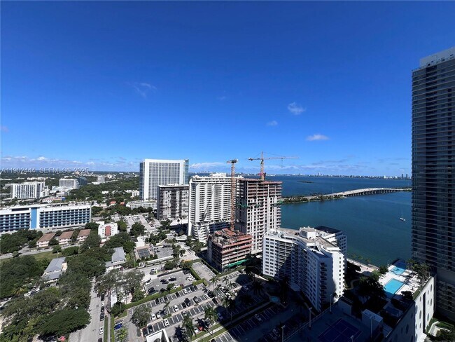 Building Photo - 501 NE 31st St