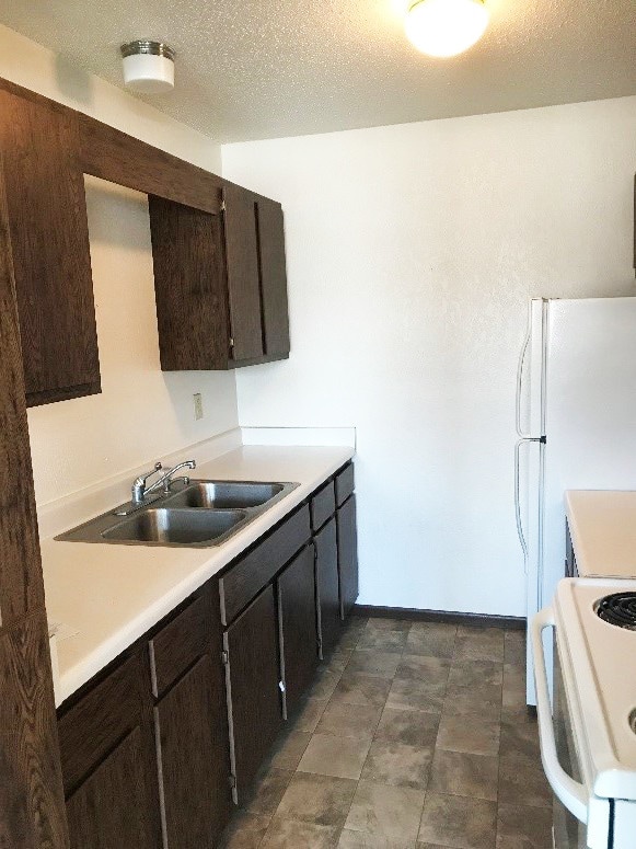 Kitchen 1 - Milbank Apartments
