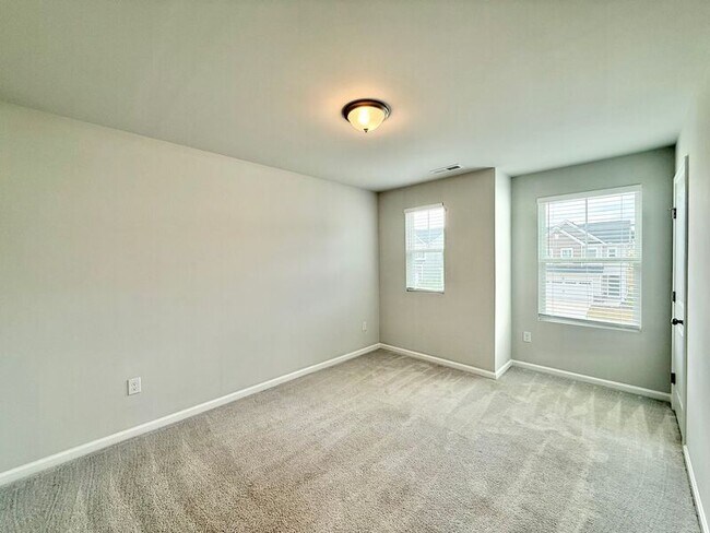 Building Photo - 388 Garden Vine Trl
