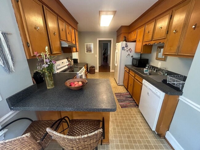 Building Photo - 3119 Trenholm Rd
