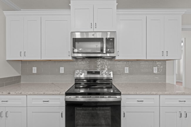 Building Photo - 8131 Bannock Cir