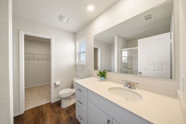 Building Photo - Great home with a great price!