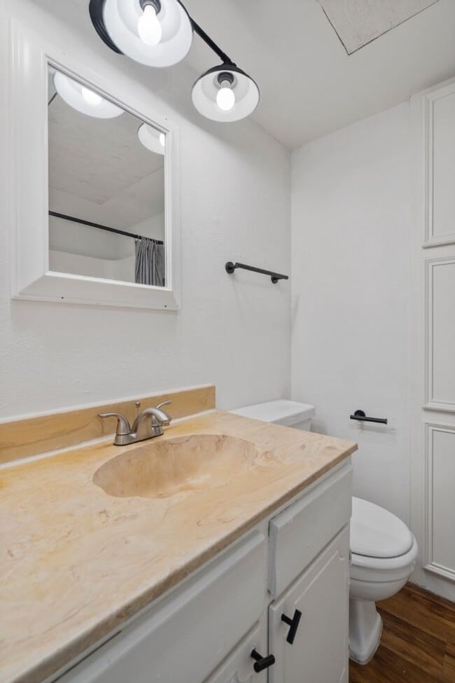 Building Photo - 4105 Speedway Unit 101, Austin, TX 78751