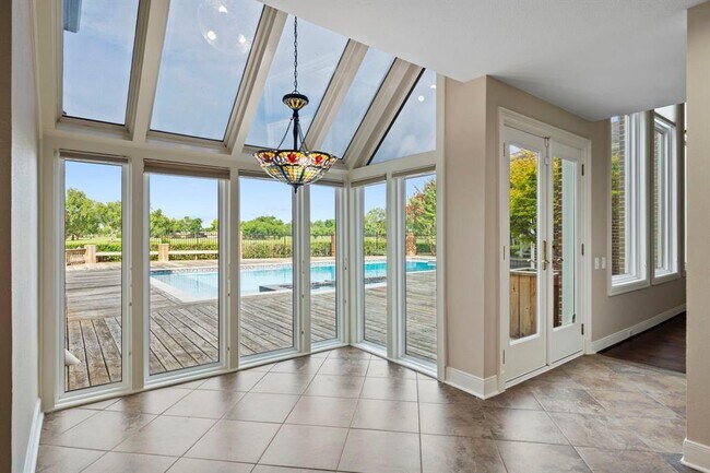 Building Photo - 91 Heathrow Ln