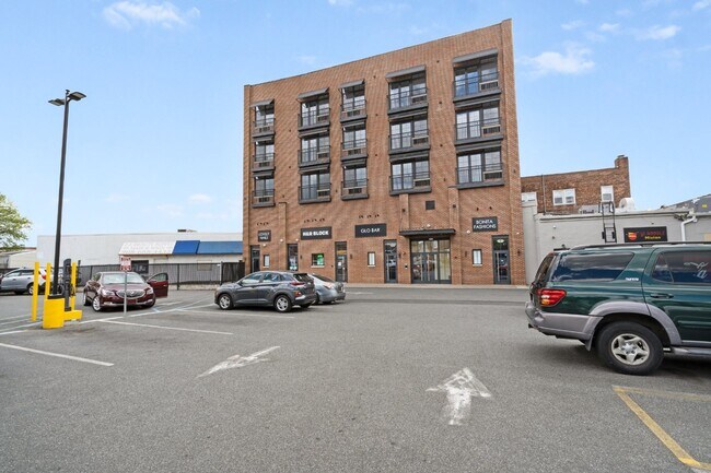 Primary Photo - Brand New Barbara Anne Lofts.
