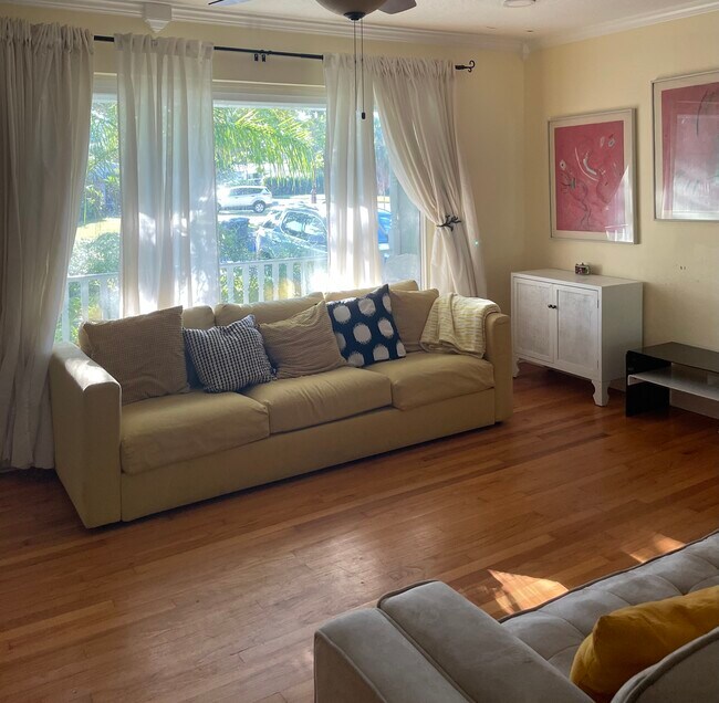 Building Photo - 2019 59th St S