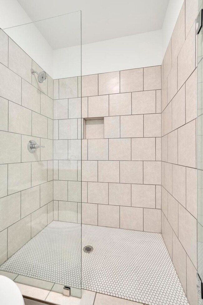 Building Photo - One Level Home with Garage and Fenced Back...