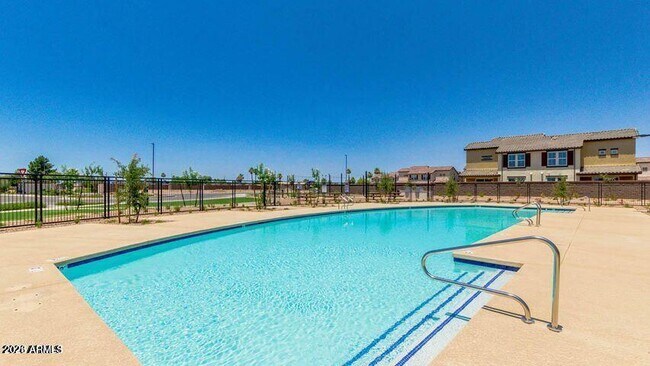 Building Photo - 1255 N Arizona Ave