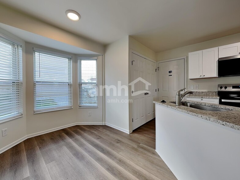 Building Photo - 6532 Kristine Dr