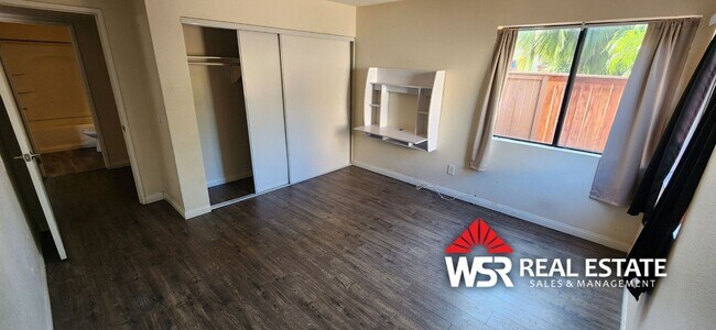 Building Photo - 2-Bedroom 2-Bathroom Condo in Gated Palmil...