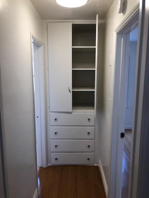 Building Photo - 410 S Sierra Madre Blvd