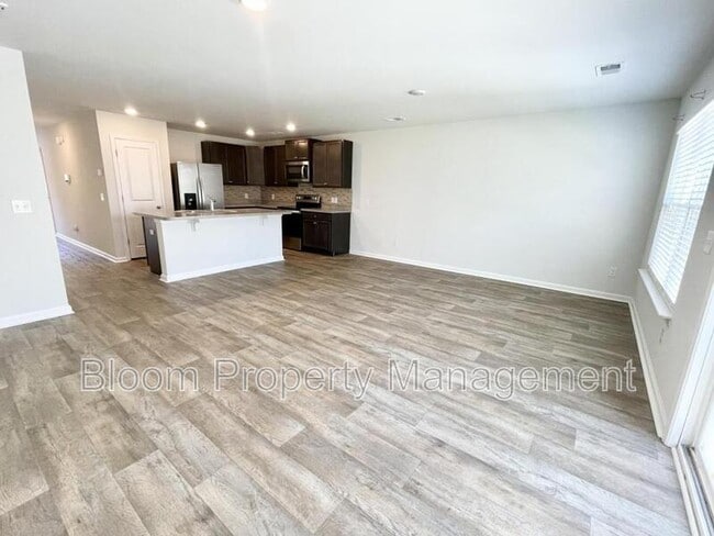 Building Photo - 108 Rosefield Ct