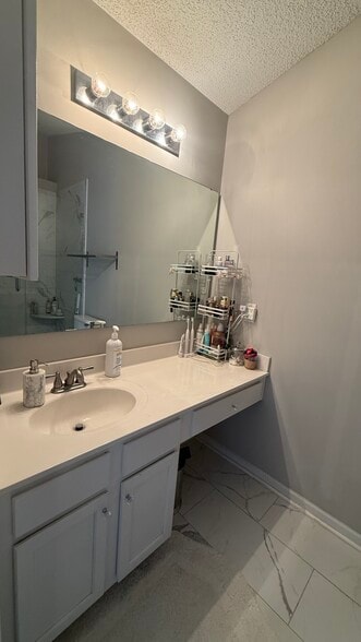 Building Photo - 8850 Gerren Ct