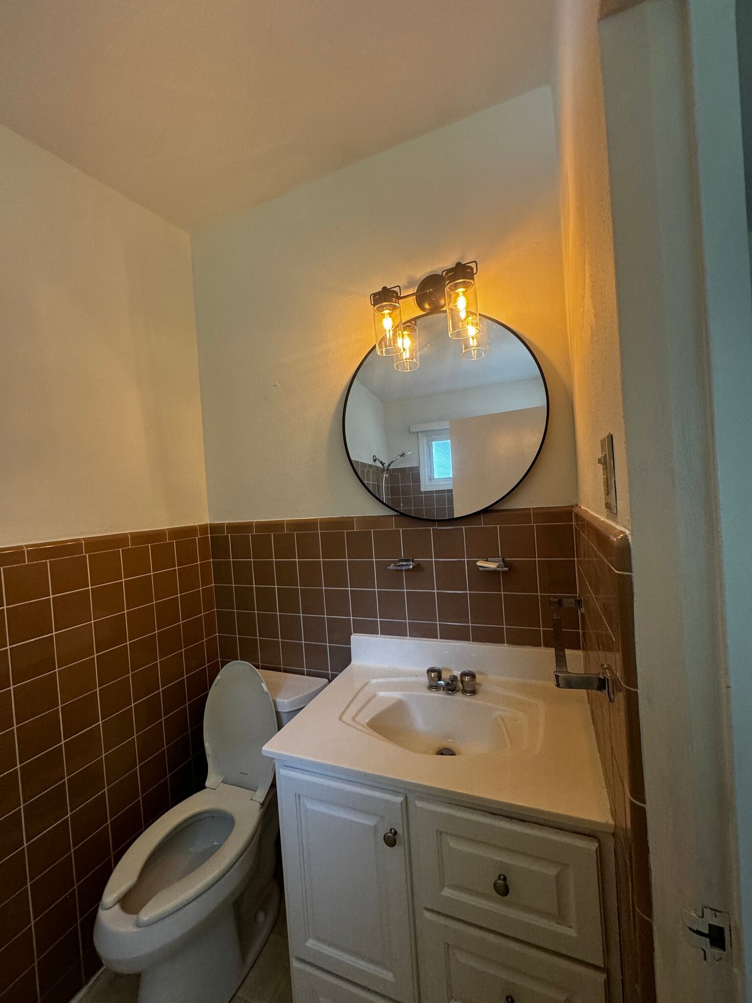 Building Photo - 19 Stoneyside Ln