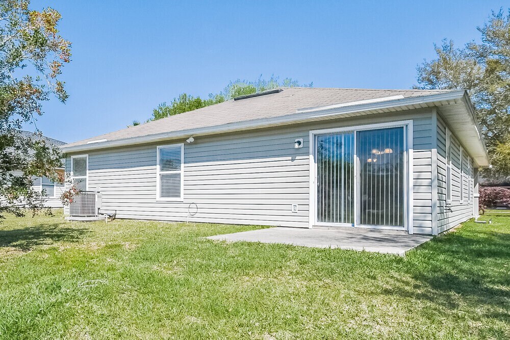 Building Photo - 11412 Brian Lakes Dr N