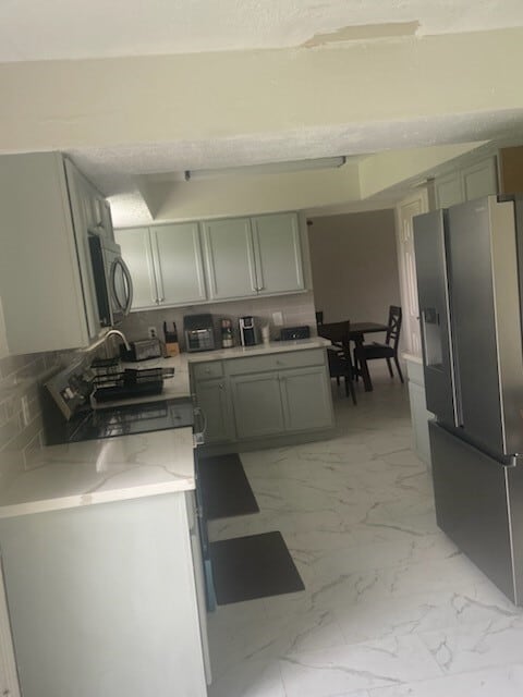 Building Photo - 3538 Palm Grove Dr