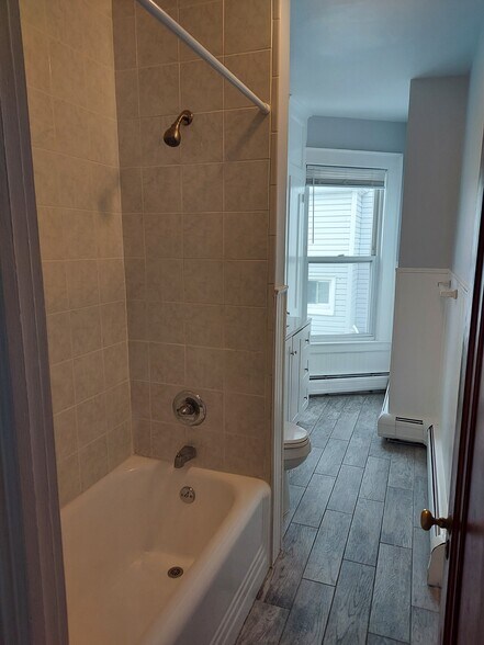 Building Photo - 112 Home Ave