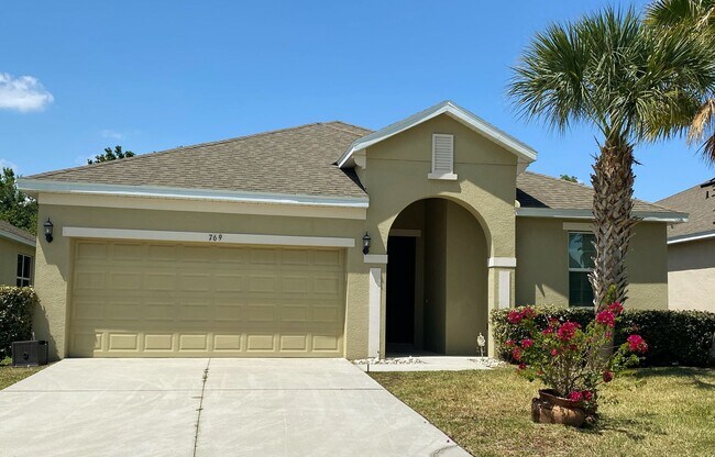 Primary Photo - Stunning 3 Bed, 2 Bath Home in Gated Legac...