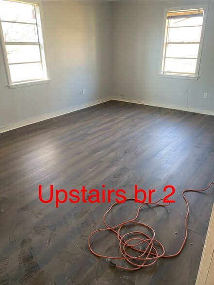 Building Photo - 1506 Birdsong Ave