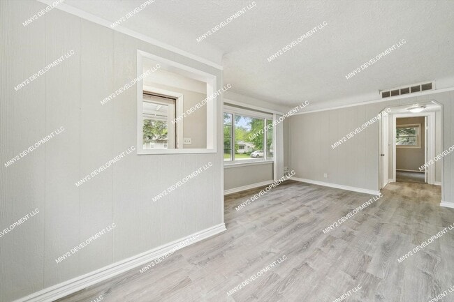 Building Photo - Charming 3-Bedroom Ranch for Rent in Redford
