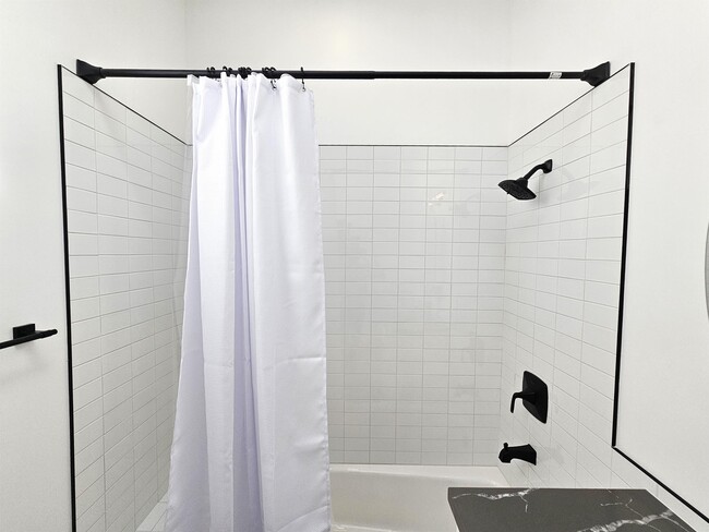 Building Photo - 2711 W 60th St