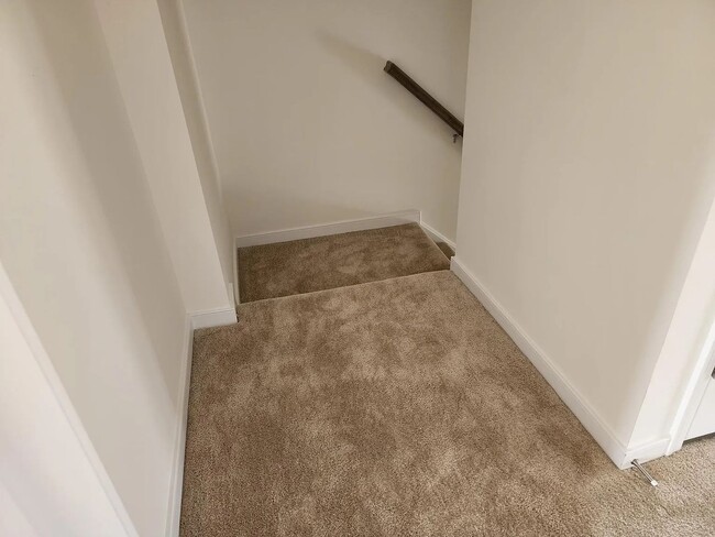 Building Photo - 12229 Dutch Elm Cir