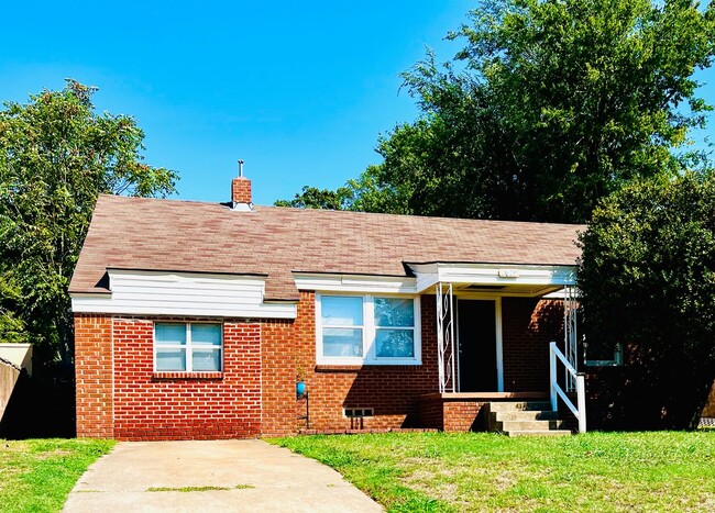 Primary Photo - Cute 2BD 1BA Home w/ Bonus Room Located in...