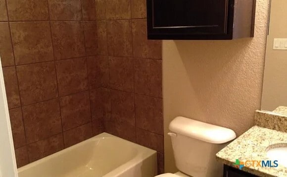 Building Photo - 1055 Carolyn Cove