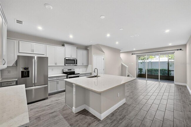 Building Photo - 6050 Grand Sonata Ave