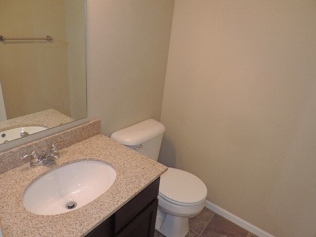 Building Photo - $1,950 | 3 Bedroom, 2.5 Bathroom Town Home | Pet Friendly* | Available for August 1st, 2026 Move In!