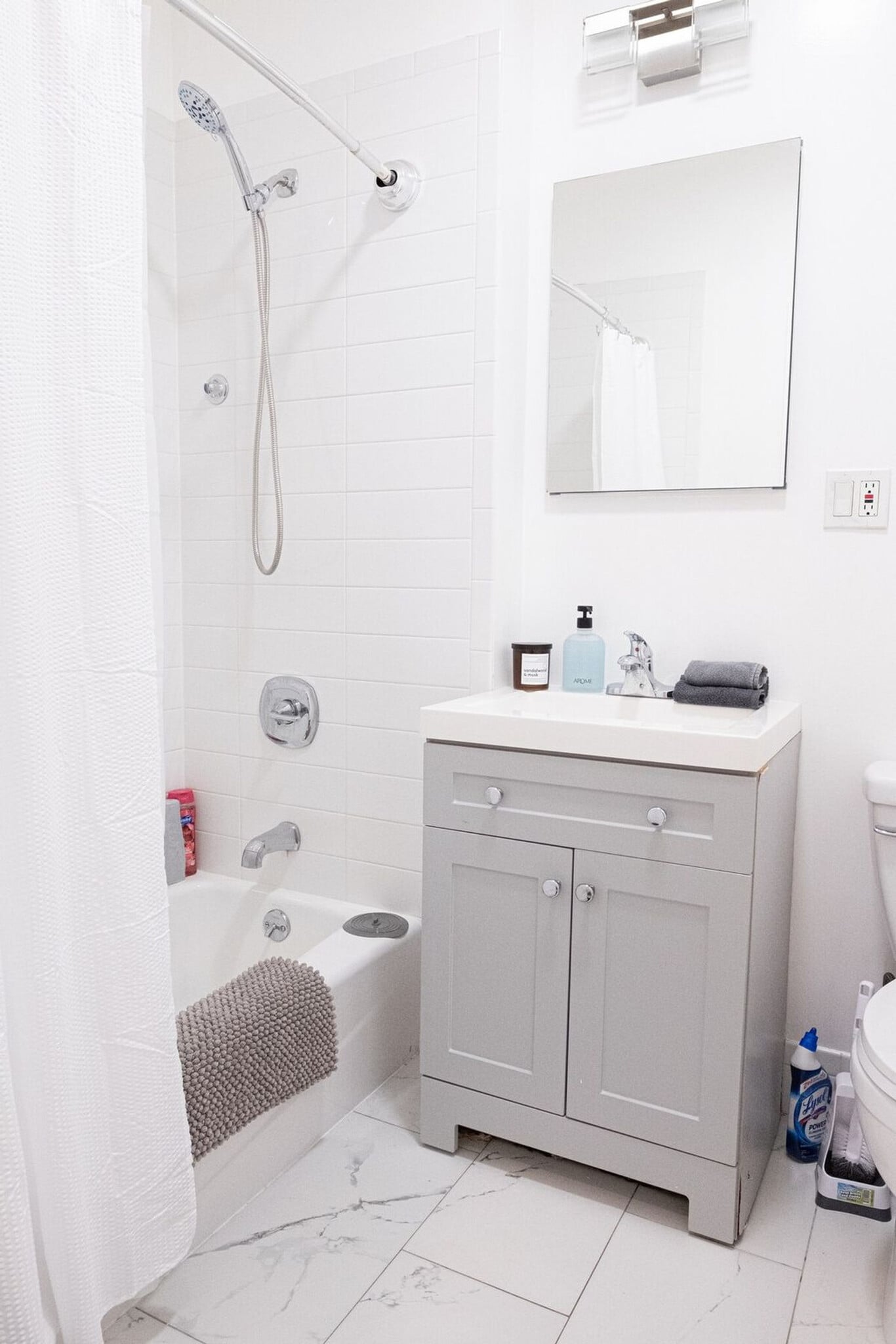 Building Photo - 245 W 113th St