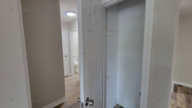 Building Photo - 208 Columbus St