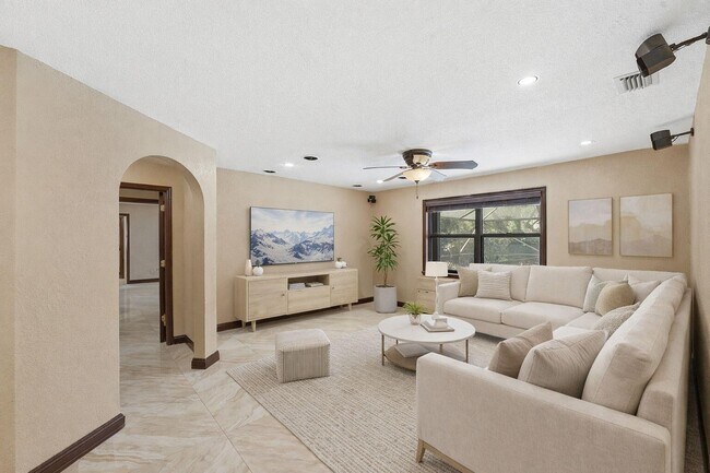 Building Photo - 12356 61st St N