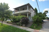 Building Photo - 208 W 3rd Ave