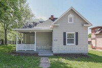 Building Photo - 1700 S Harvard Ave