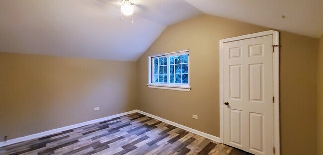 Building Photo - 830 Richards St