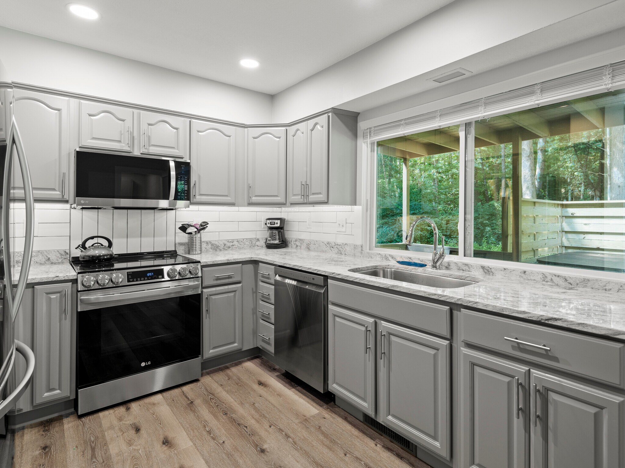 Building Photo - 28 Turnberry Dr