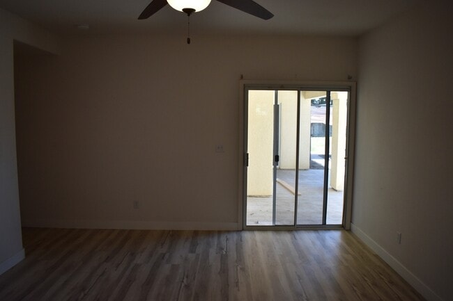 Building Photo - 6310 Diamond Ct