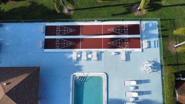 Building Photo - 718 Whippoorwill Ln