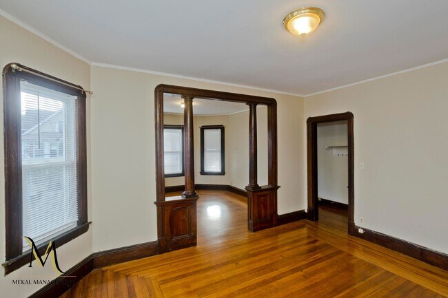 Building Photo - 43 Elmdale St