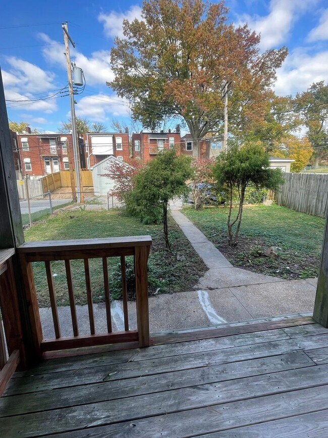 Building Photo - 3405-7 Juniata