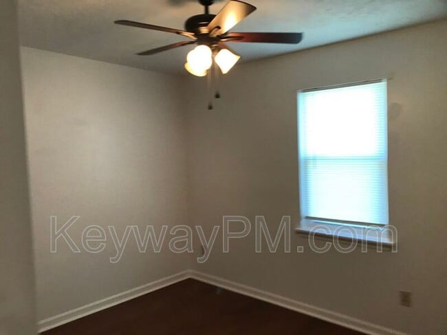 Building Photo - 3403 Pine Hill Rd