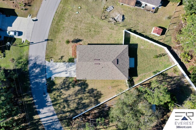 Building Photo - 27 Piedmont Dr