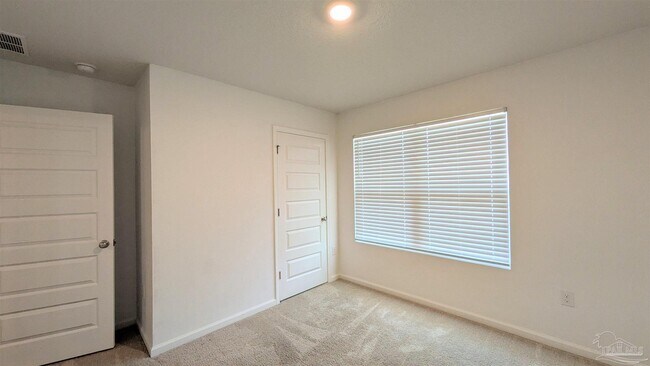Building Photo - 10557 Queens Gate Cir