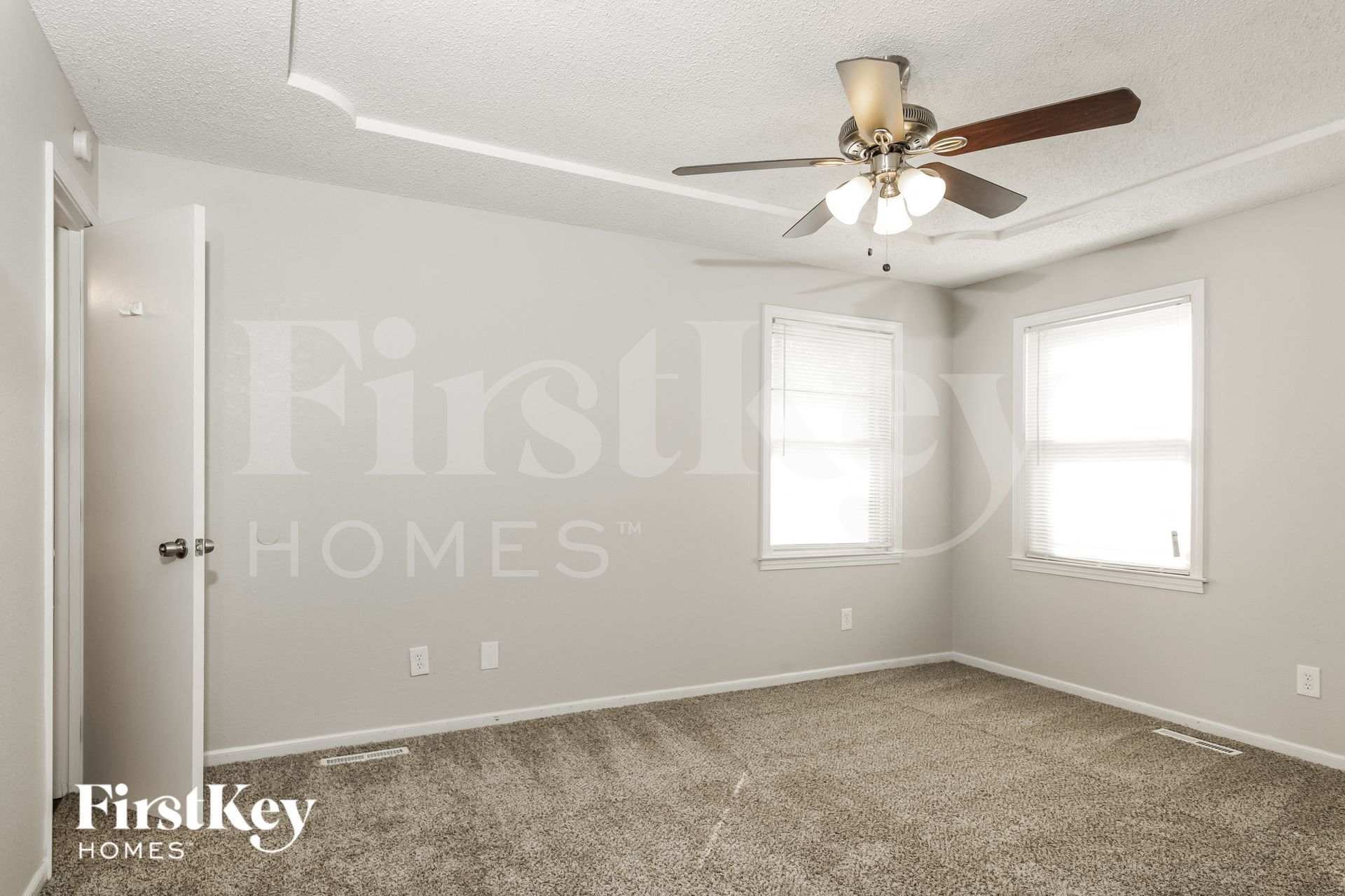 Building Photo - 16905 Lea Ave