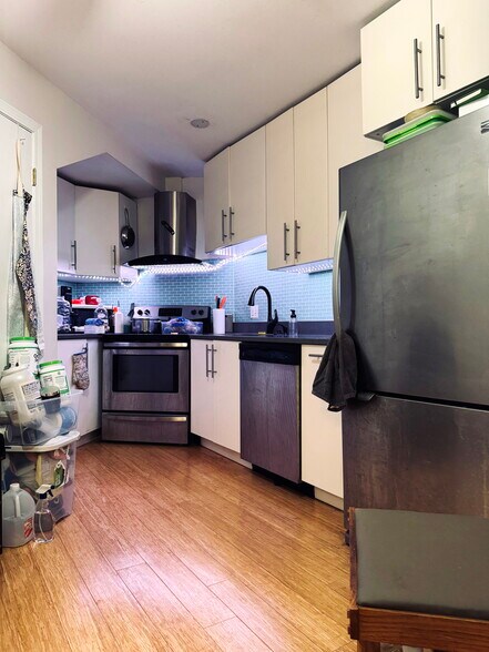 Primary Photo - 74 Park St