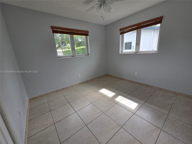 Building Photo - 14760 Lewis Rd